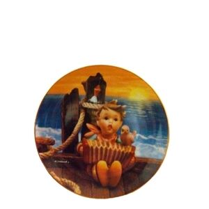 M.J. Hummel & Danbury Mint 8" Collectible Plate "Let's Sing" (strictly limited)